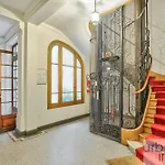 Urbanflat 140 - Beautiful Duplex Apartment In Saint-Germain Des Pres