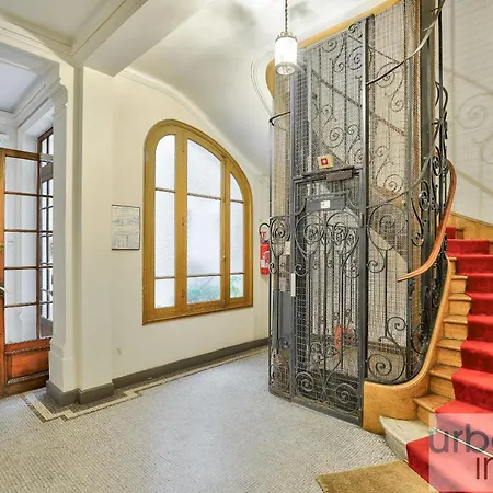 Urbanflat 140 - Beautiful Duplex In Saint-germain Des Pres * Paris